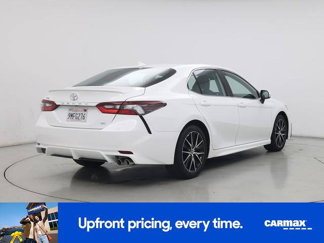Photo of 2024 White Toyota Camry