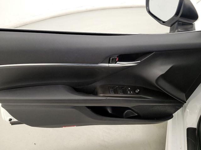 Photo of 2024 White Toyota Camry