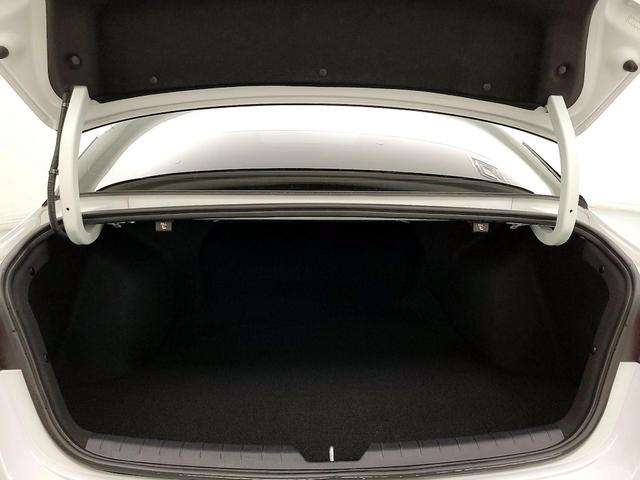 Photo of 2023 White Kia K5