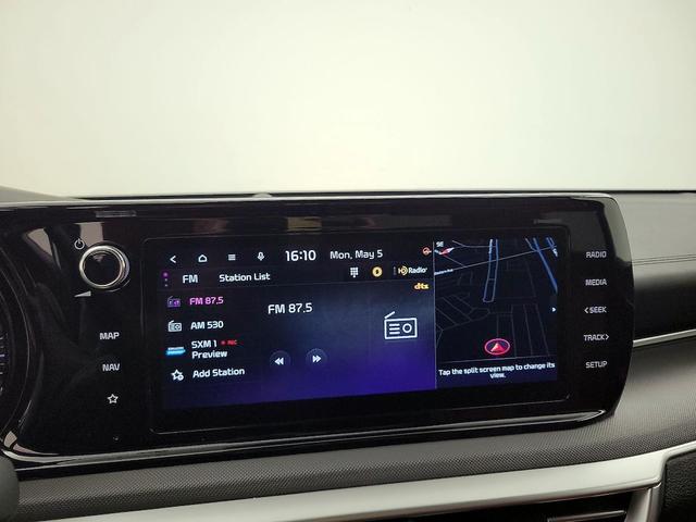 Photo of 2023 White Kia K5