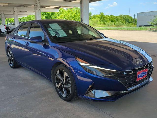 Photo of 2023 Intense Blue Hyundai ELANTRA