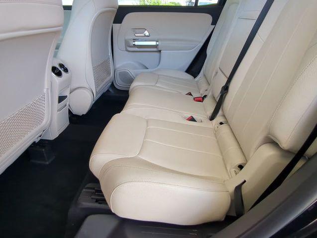 Photo of 2021 Black Mercedes-Benz GLB 250