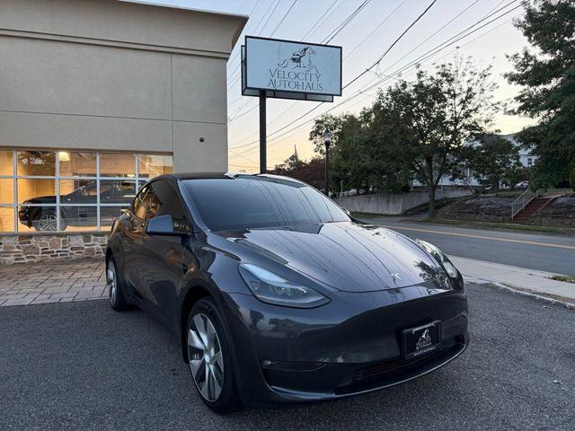 Photo of 2023  Tesla Model Y