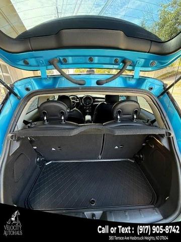 Photo of 2016 Electric Blue Metallic MINI Hardtop