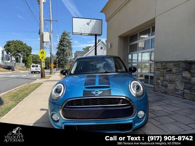 Photo of 2016 Electric Blue Metallic MINI Hardtop