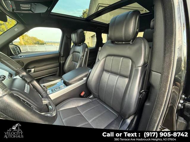 Photo of 2021 Black Land Rover Range Rover Sport