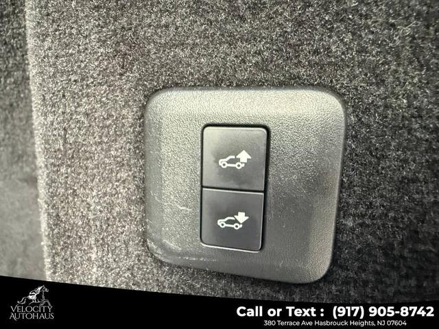 Photo of 2021 Black Land Rover Range Rover Sport