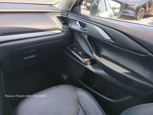 Photo of 2023 Sonic Silver Metallic Mazda CX-9