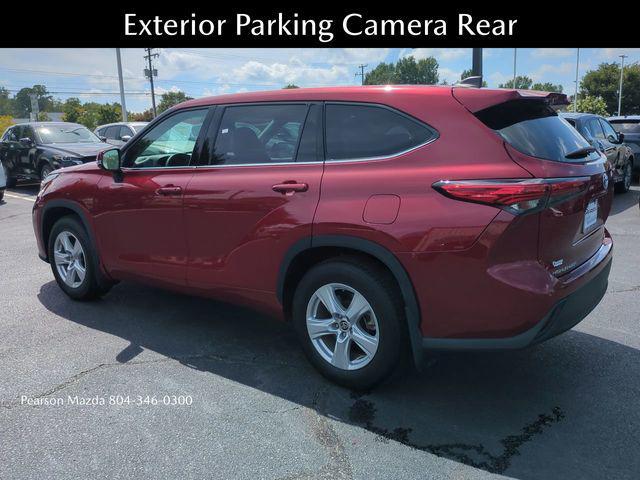 Photo of 2022 Gray Toyota Highlander