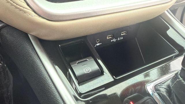 Photo of 2020 Autumn Green Metallic Subaru Outback
