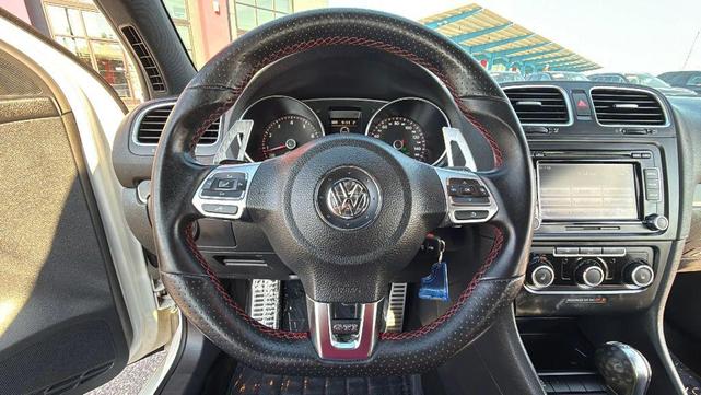 Photo of 2013 Candy White Volkswagen GTI