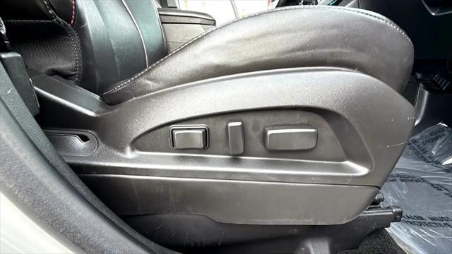 Photo of 2016 White Chevrolet Equinox