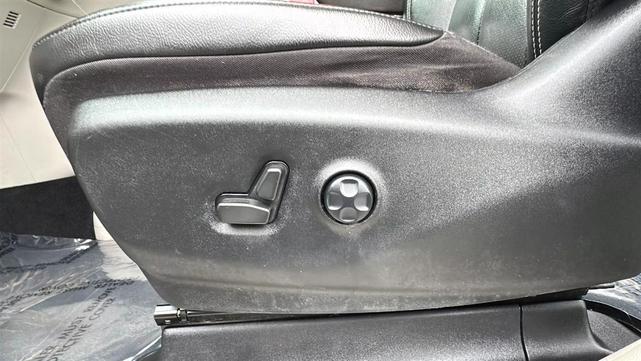 Photo of 2022 Gray Chrysler Pacifica