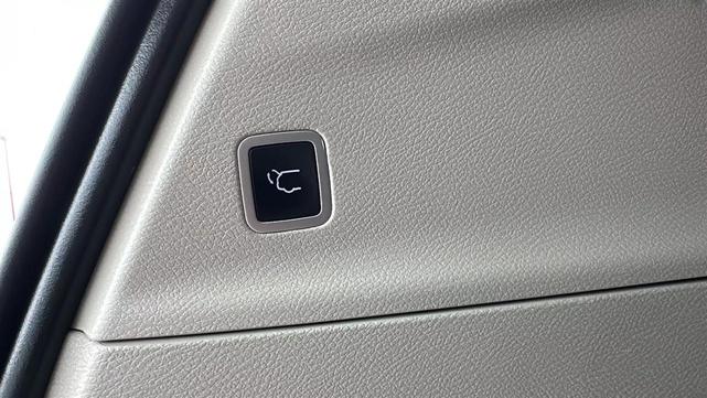 Photo of 2022 Gray Chrysler Pacifica