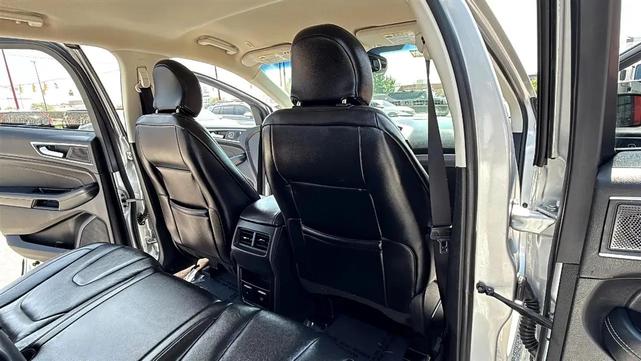 Photo of 2019 Ingot Silver Metallic Ford Edge