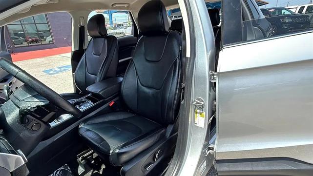 Photo of 2019 Ingot Silver Metallic Ford Edge