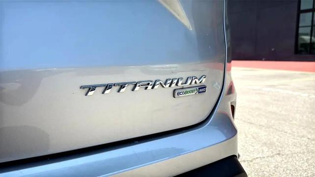 Photo of 2019 Ingot Silver Metallic Ford Edge