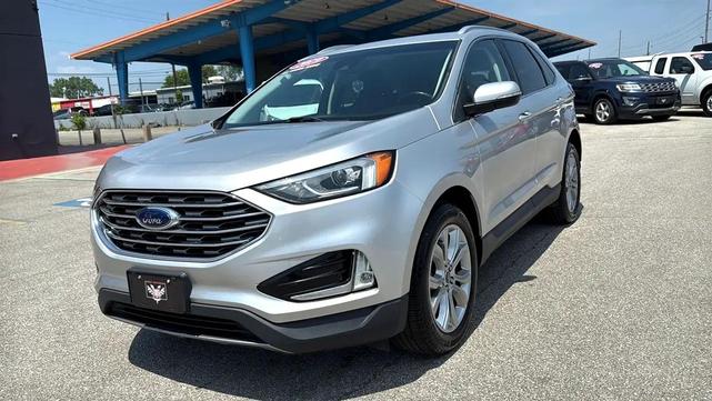 Photo of 2019 Ingot Silver Metallic Ford Edge