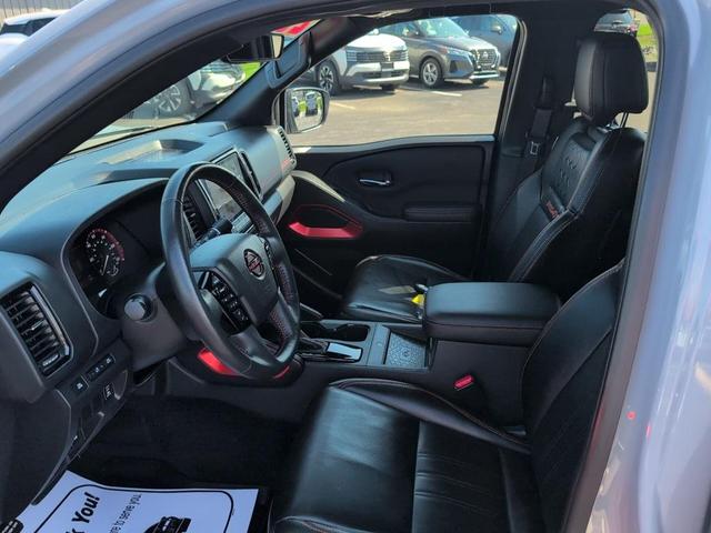 Photo of 2023 Boulder Gray Pearl Nissan Frontier