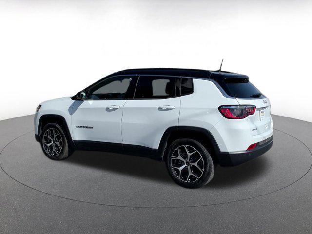 Photo of 2025 Bright White Clearcoat Jeep Compass