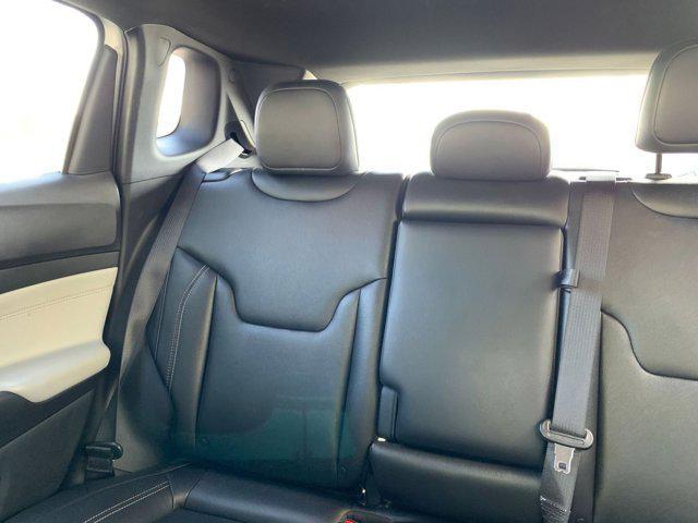 Photo of 2025 Bright White Clearcoat Jeep Compass