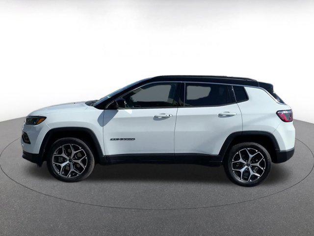 Photo of 2025 Bright White Clearcoat Jeep Compass