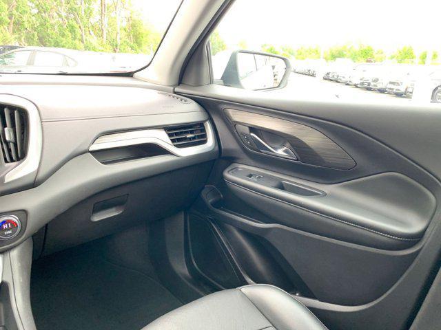 Photo of 2024 Summit White GMC Terrain