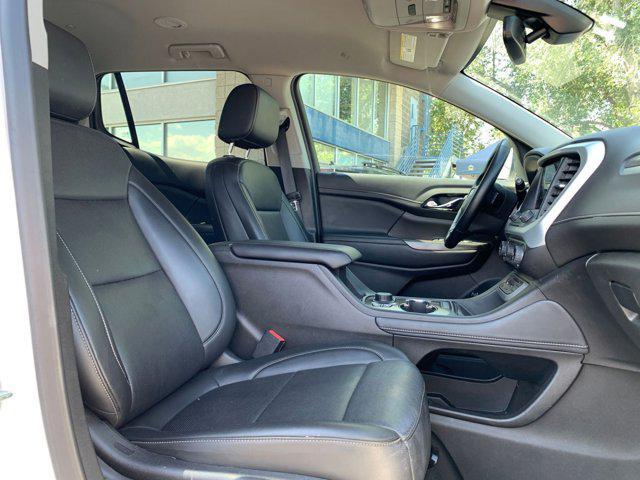 Photo of 2023 Summit White GMC Acadia