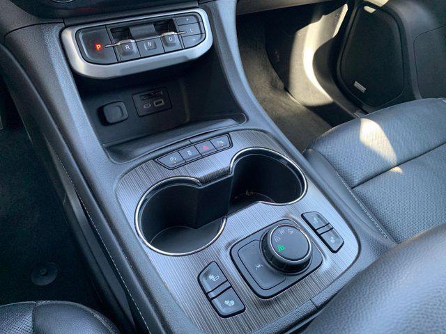 Photo of 2023 Summit White GMC Acadia