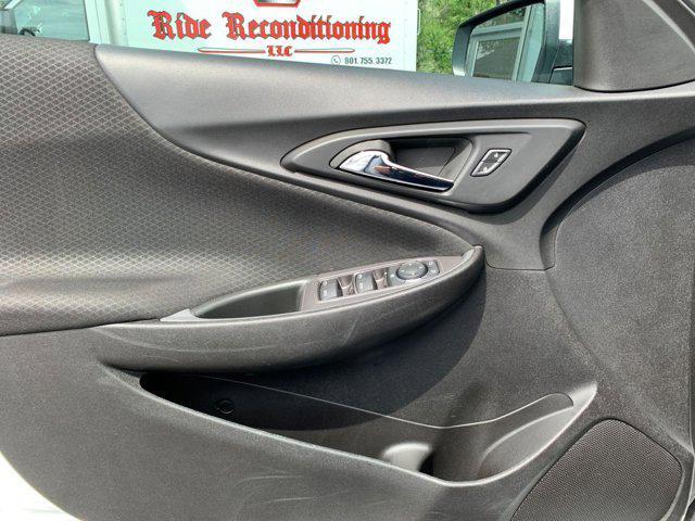 Photo of 2024 Summit White Chevrolet Malibu