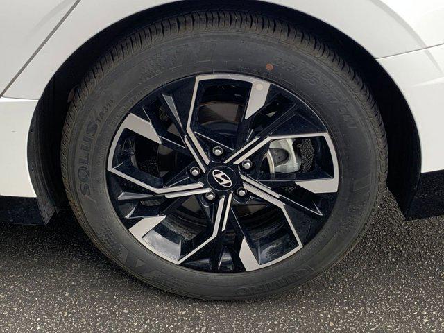 Photo of 2025 Serenity White Hyundai SONATA