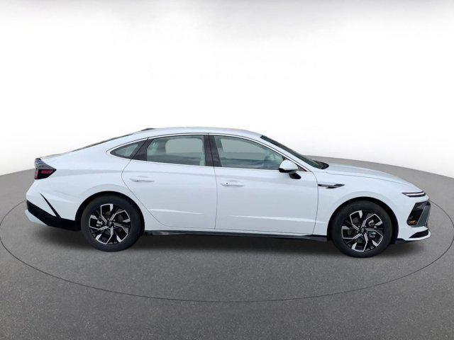 Photo of 2025 Serenity White Hyundai SONATA