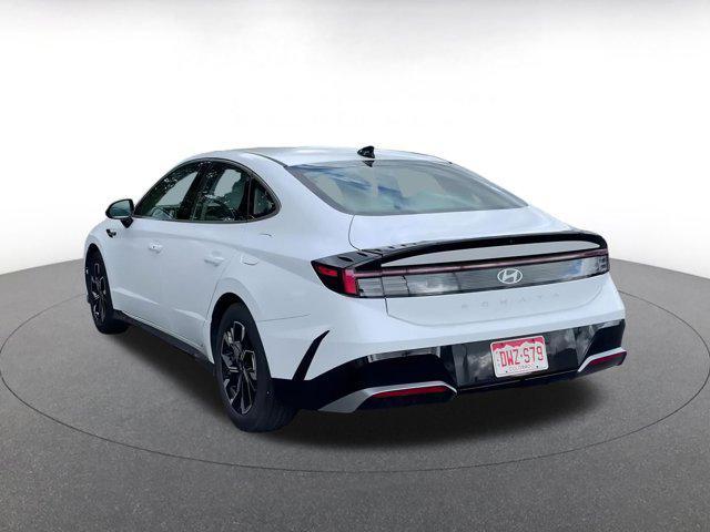 Photo of 2025 Serenity White Hyundai SONATA
