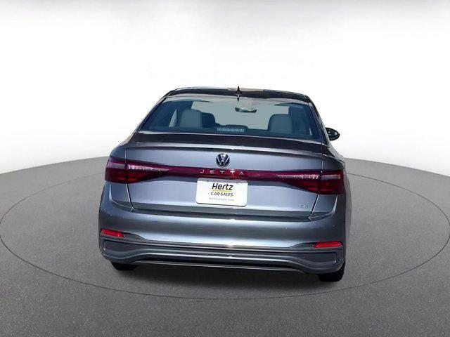 Photo of 2025 Gray Volkswagen Jetta