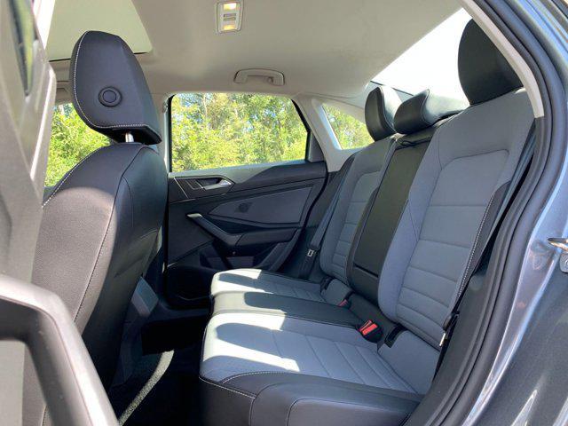 Photo of 2025 Gray Volkswagen Jetta