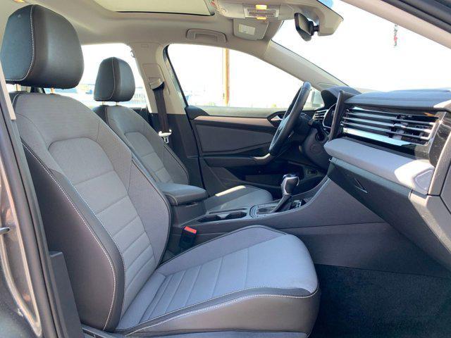 Photo of 2025 Gray Volkswagen Jetta