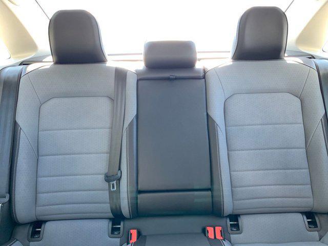 Photo of 2025 Gray Volkswagen Jetta