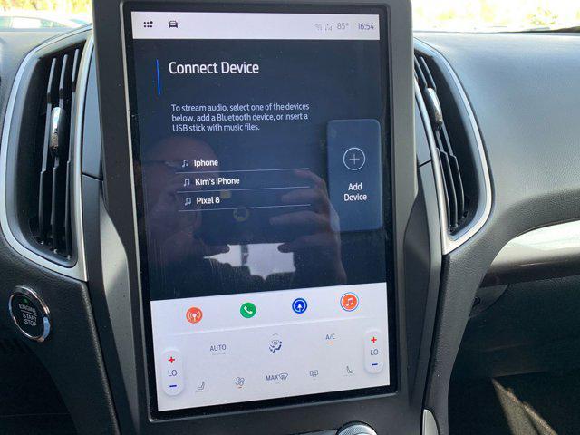 Photo of 2024 Agate Black Metallic Ford Edge