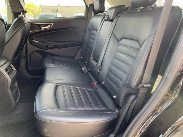 Photo of 2024 Agate Black Metallic Ford Edge