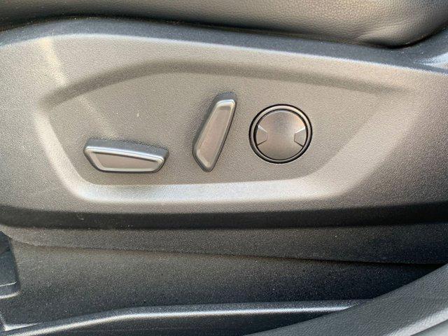 Photo of 2024 Agate Black Metallic Ford Edge