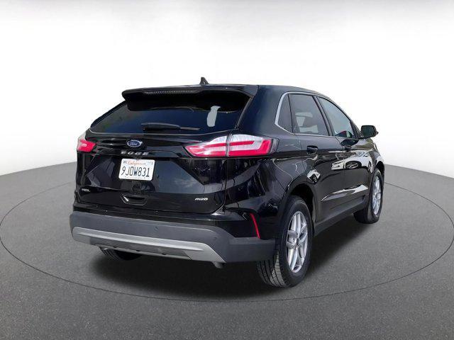 Photo of 2024 Agate Black Metallic Ford Edge