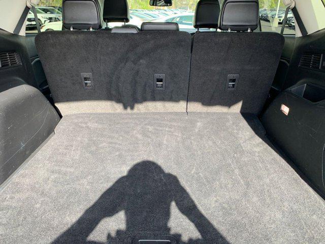Photo of 2024 Agate Black Metallic Ford Edge
