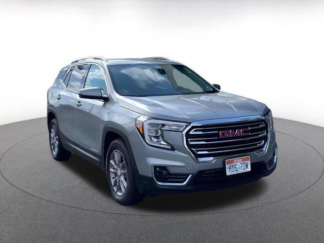Photo of 2024 Sterling Metallic GMC Terrain