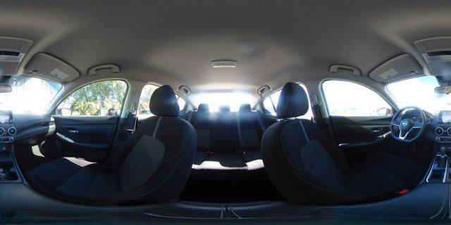 Photo of 2024 Rosewood Metallic Nissan Sentra