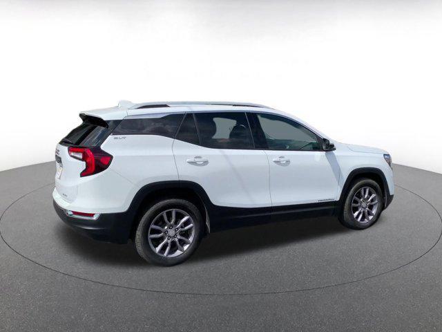Photo of 2024 Summit White GMC Terrain