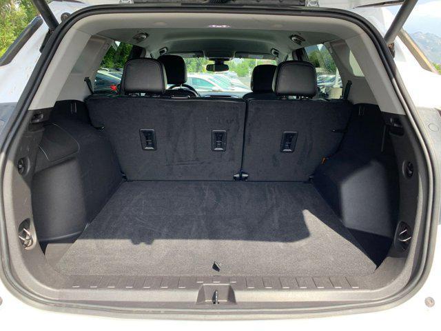 Photo of 2024 Summit White GMC Terrain