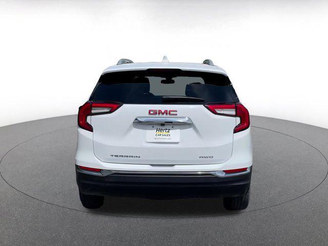 Photo of 2024 Summit White GMC Terrain