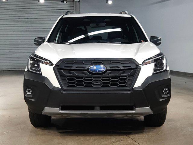 Photo of 2023 Crystal White Pearl Subaru Forester