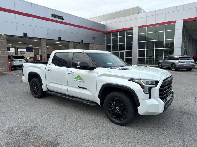 Photo of 2024 Wind Chill Pearl Toyota Tundra Hybrid