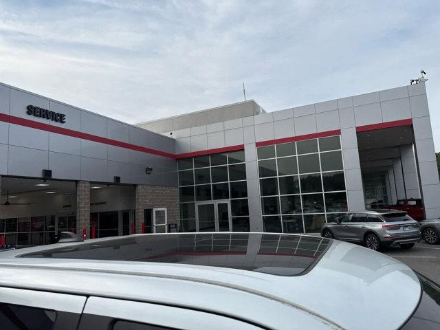 Photo of 2024 Wind Chill Pearl Toyota Tundra Hybrid